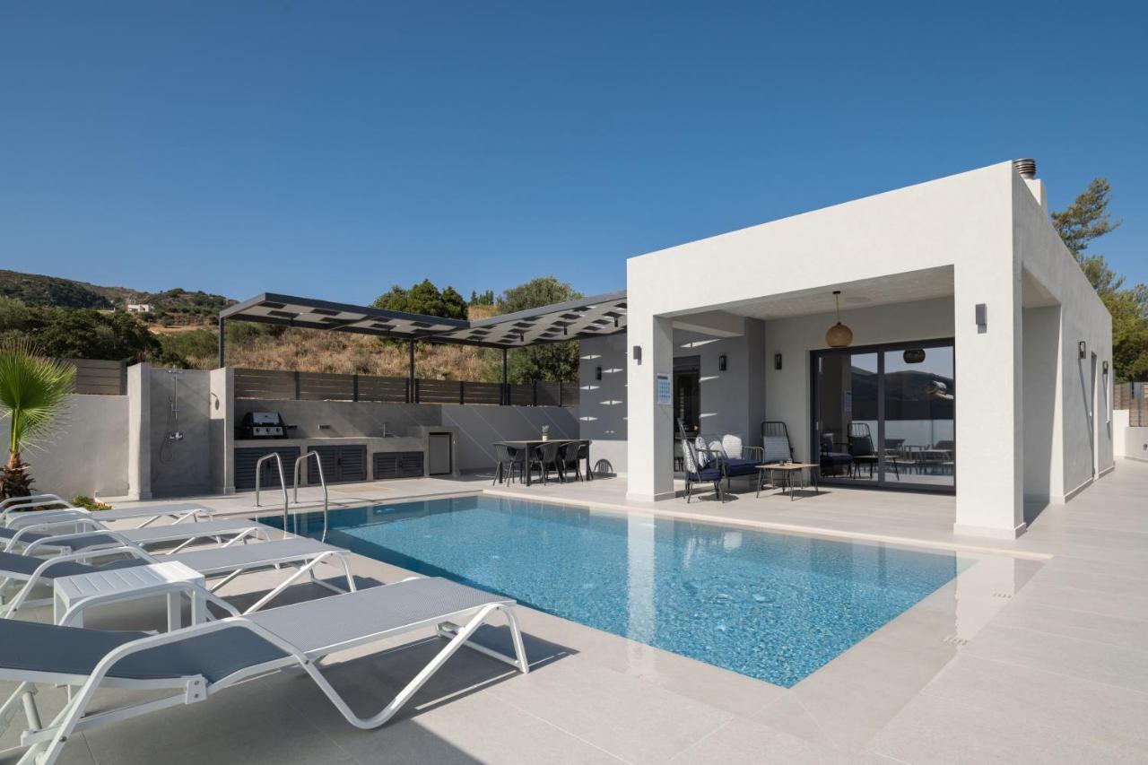 Eolides Villas , Quite Idyll Of Rural Bliss,By Thinkvilla Lambiní Exterior foto