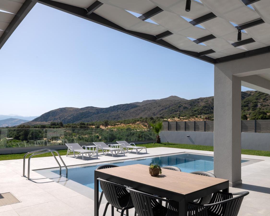 Eolides Villas , Quite Idyll Of Rural Bliss,By Thinkvilla Lambiní Exterior foto