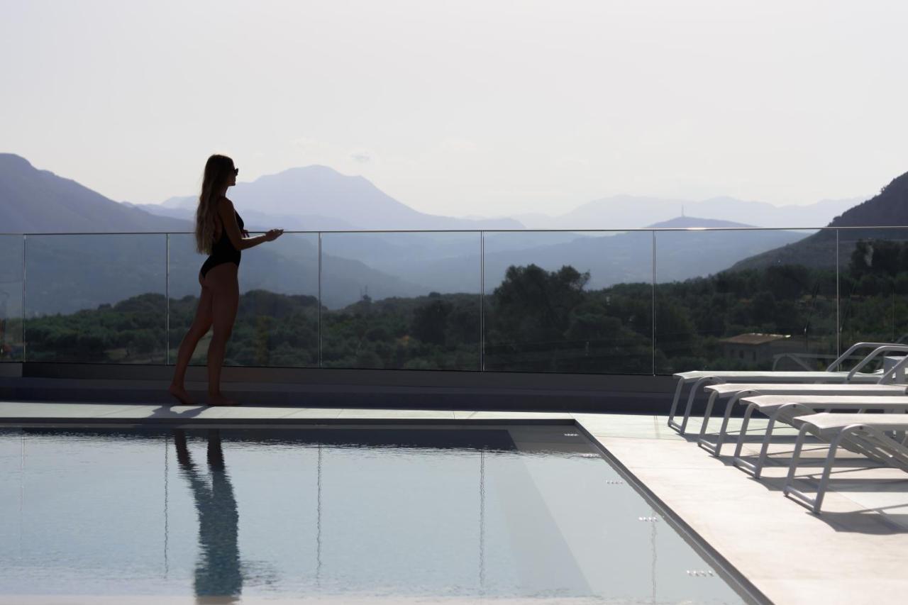 Eolides Villas , Quite Idyll Of Rural Bliss,By Thinkvilla Lambiní Exterior foto